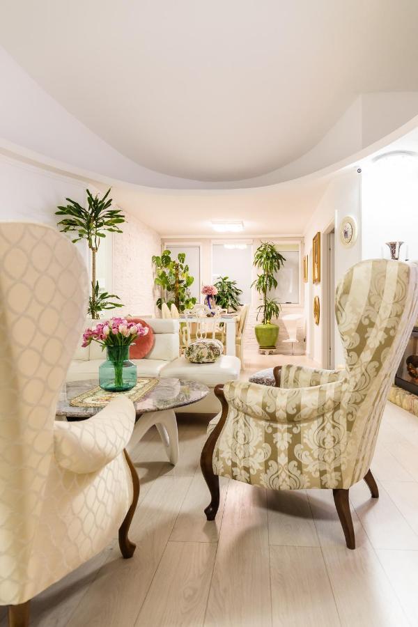 Luxury Apartment Sara Umag Exterior photo